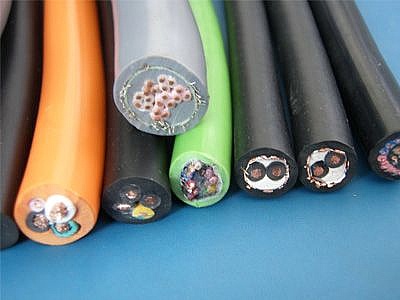 橡膠電纜金屬套設(shè)備選型考慮因素是什么？